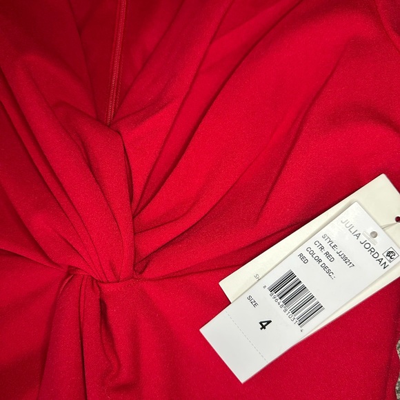 Julia Jordan Puffed Shoulder Twist Front Dress - Picture 7 of 8